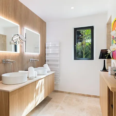 Orchard 圣特罗佩