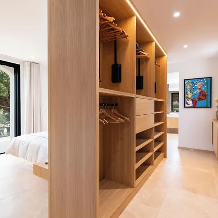 Orchard 圣特罗佩